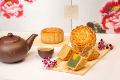 Đón trăng rằm cùng bánh trung thu thượng hạng làm thủ công.